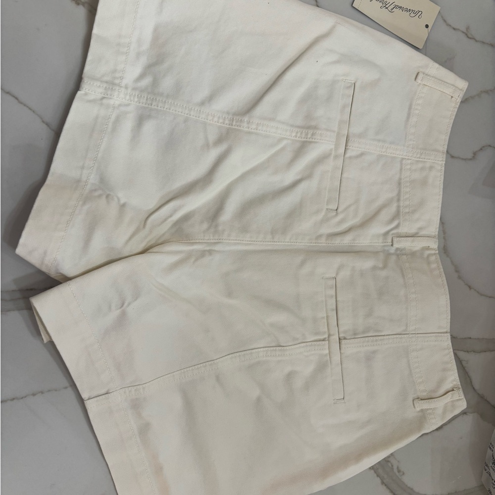Universal Thread Ivory/White Women's Shorts